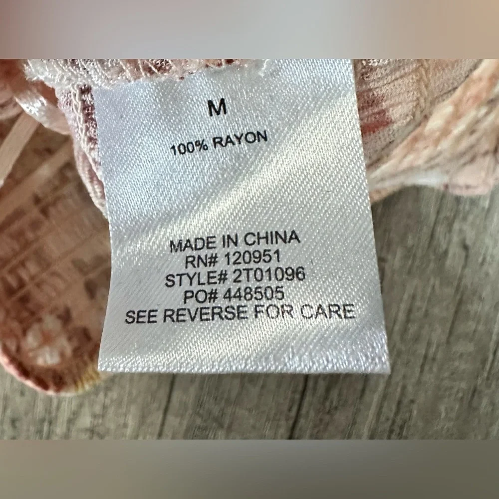 Hippie Rose Pink Floral Crop Top Size Medium - Picture 5 of 6